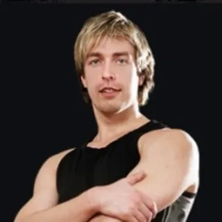 Алекс Лесли