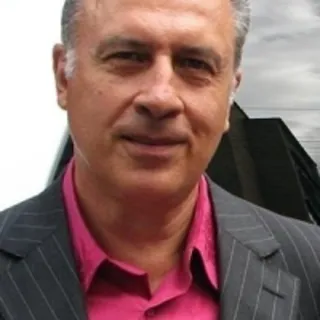 Александр Ратнер