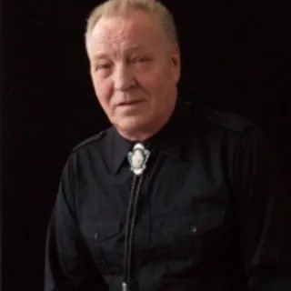 Брайан Ламли