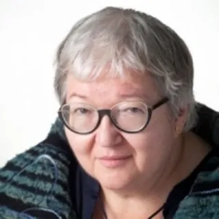 Ирина Комарова