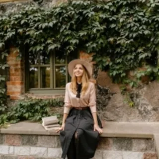 Лана Клонис