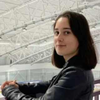 Лиза Белоусова