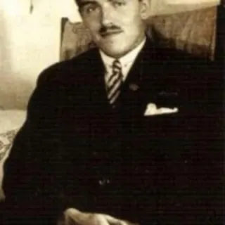 Михаил Каратеев