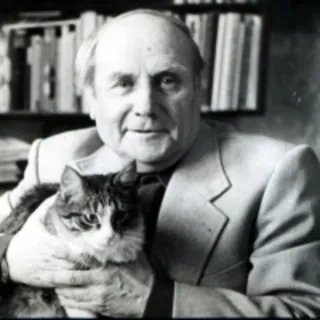 Владимир Сутеев