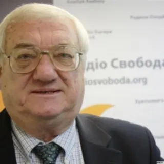 Юрий Щербак